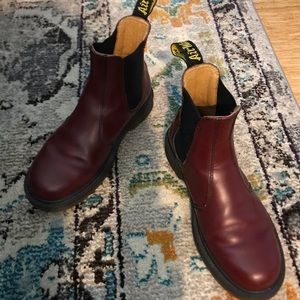Cherry Dr. Martens EU 39 / US M 7